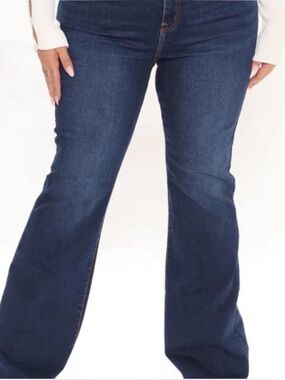 Fashion Nova High waisted Dark Blue Women’s Flare Jeans 14 plus-33” inseam